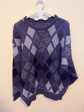 Classic Gray Argyle Crewneck Sweater - Women